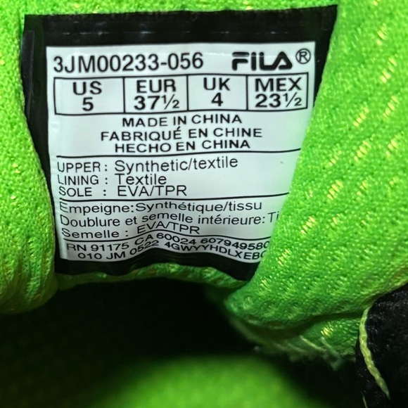 Fila At Peak 21 Boys Sneakers Black Gray with Neon Green Size 5 Low Top Sneakers - Picture 12 of 14